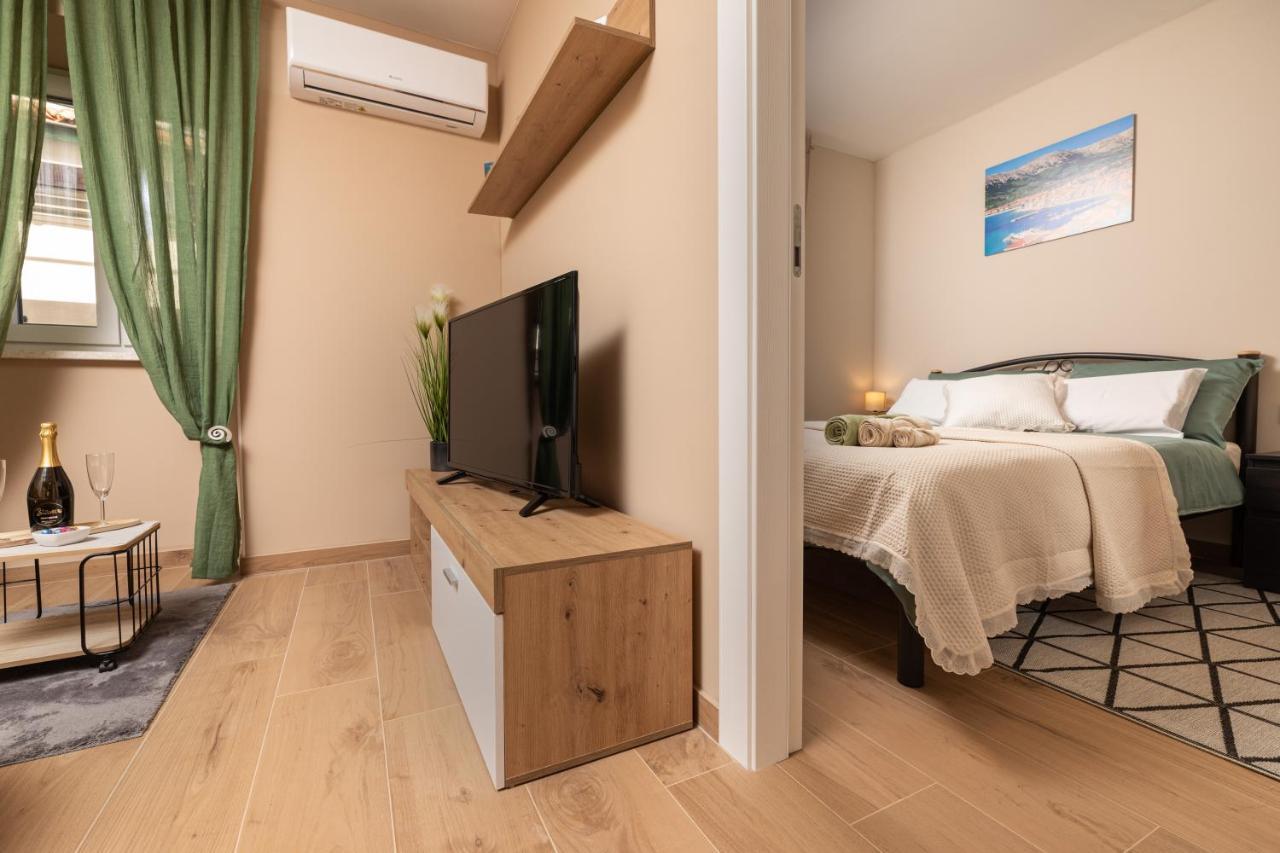 Apartments Neptun Baška Esterno foto