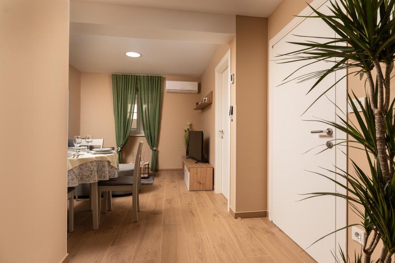 Apartments Neptun Baška Esterno foto
